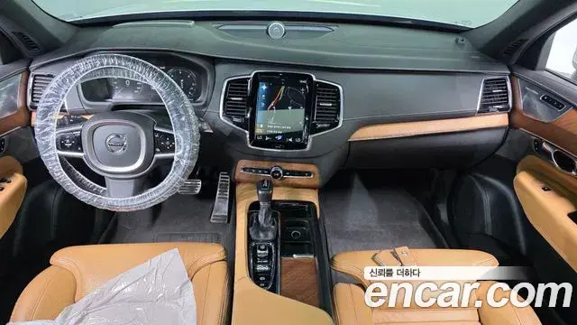 Volvo XC90 2020 — ფოტო 6/20