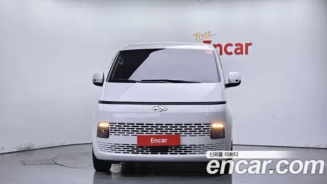 Hyundai Staria 2022 — Фото 3/20