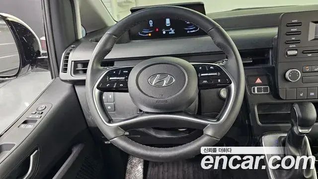Hyundai Staria 2022 — Фото 13/20