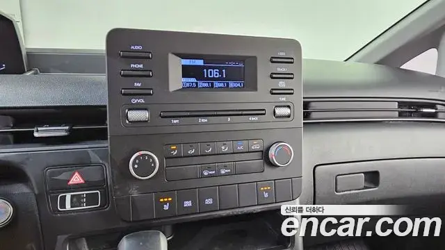 Hyundai Staria 2022 — Фото 14/20
