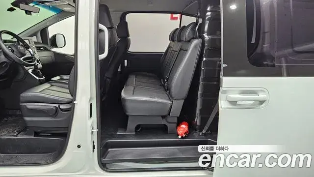 Hyundai Staria 2022 — Şəkil 15/30