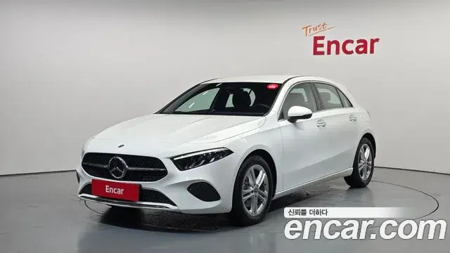 Mercedes-Benz A-Class 2025 — Photo 26/31