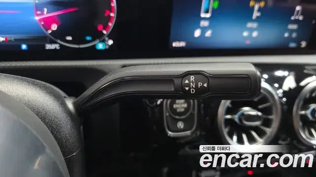 Mercedes-Benz A-Class 2025 — Photo 20/31