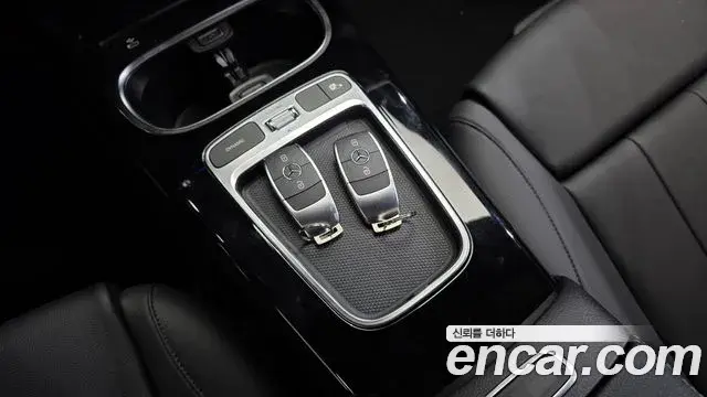 Mercedes-Benz A-Class 2025 — Photo 12/31