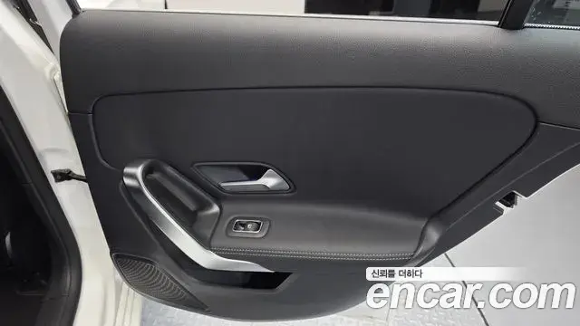 Mercedes-Benz A-Class 2025 — Photo 31/31
