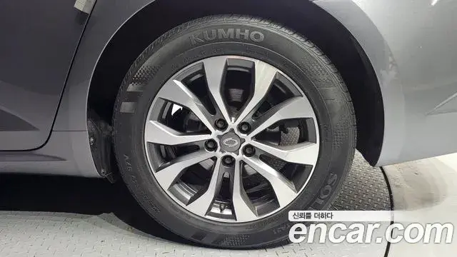Renault Samsung SM6 2023 — ფოტო 28/32