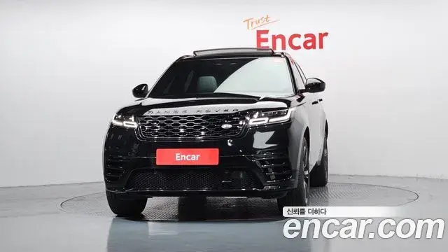 Land Rover Range Rover Velar 2023 — Photo 7/20