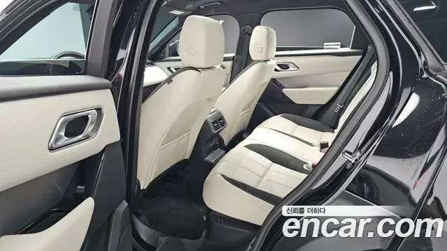 Land Rover Range Rover Velar 2023 — Photo 1/20