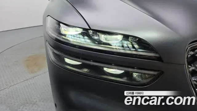 Genesis GV70 2022 — Şəkil 19/33