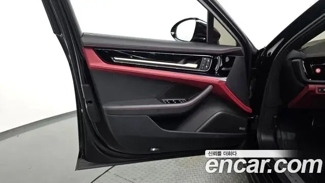 Porsche Panamera 2024 — Şəkil 36/39
