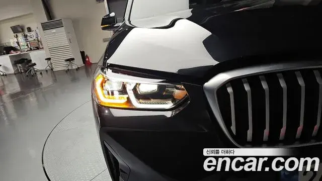 BMW X3 2022 — ფოტო 31/31