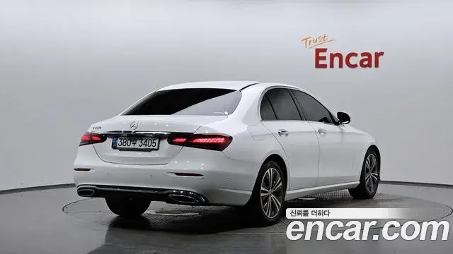 Mercedes-Benz E-Class 2020 — Фото 2/20