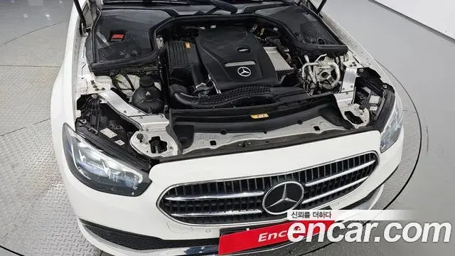 Mercedes-Benz E-Class 2020 — Фото 6/20