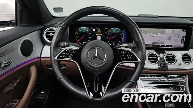 Mercedes-Benz E-Class 2020 — Фото 13/20