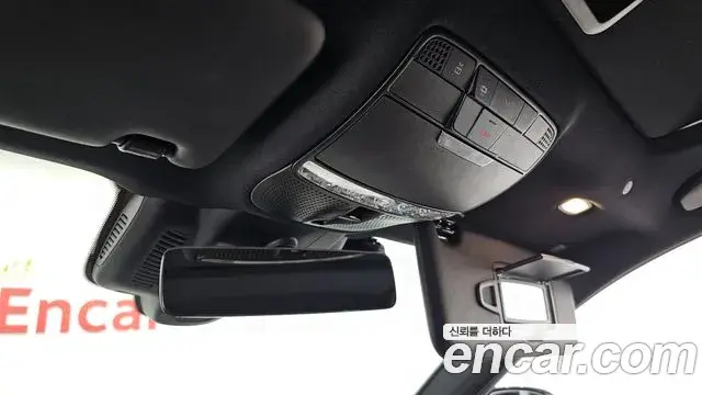 Mercedes-Benz E-Class 2020 — Фото 18/20