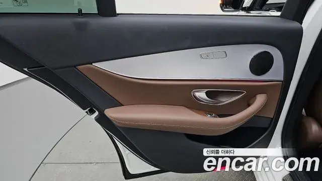 Mercedes-Benz E-Class 2020 — Şəkil 3/32