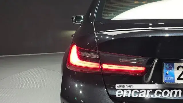 BMW 3 Series 2025 — Şəkil 26/33