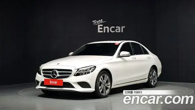 Mercedes-Benz C-Class 2021 — Фото 1/20