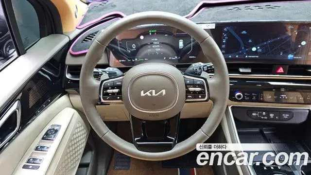 Kia Carnival 2024 — Şəkil 2/20