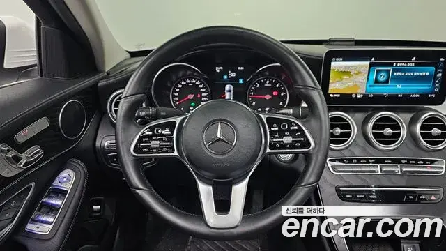 Mercedes-Benz C-Class 2019 — Фото 13/20
