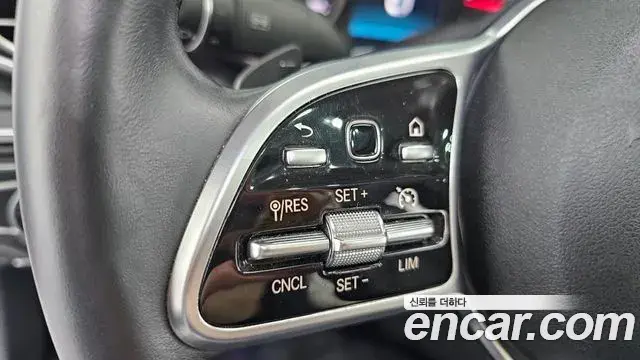 Mercedes-Benz C-Class 2019 — Photo 20/30