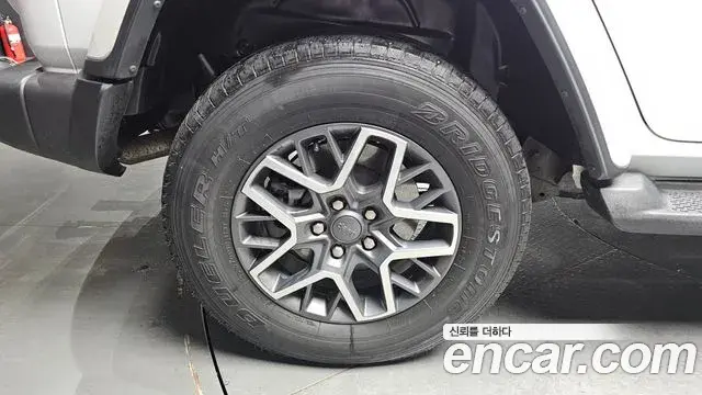 Jeep Wrangler 2022 — Photo 9/29