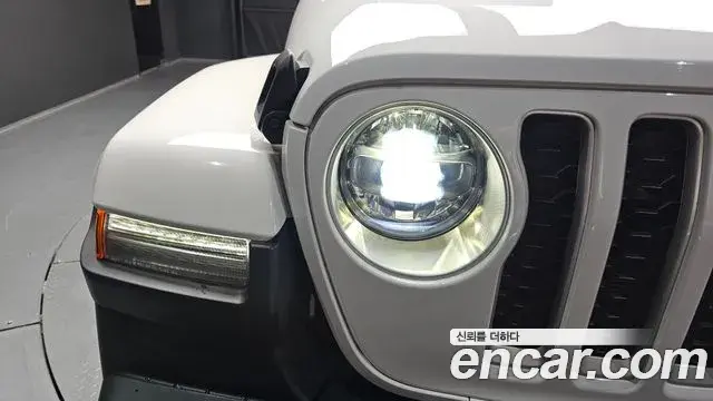 Jeep Wrangler 2022 — Photo 29/29
