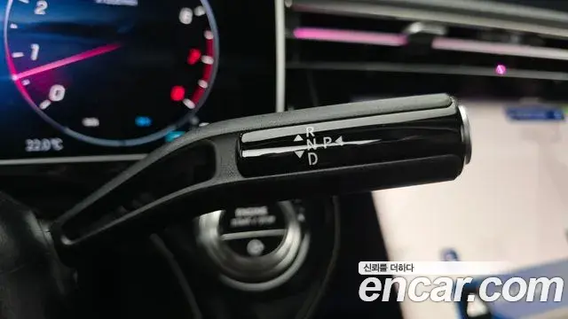Mercedes-Benz E-Class 2025 — ფოტო 22/32