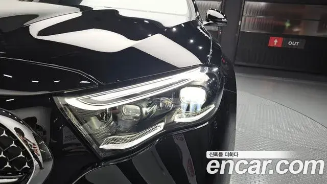 Mercedes-Benz E-Class 2025 — ფოტო 14/32