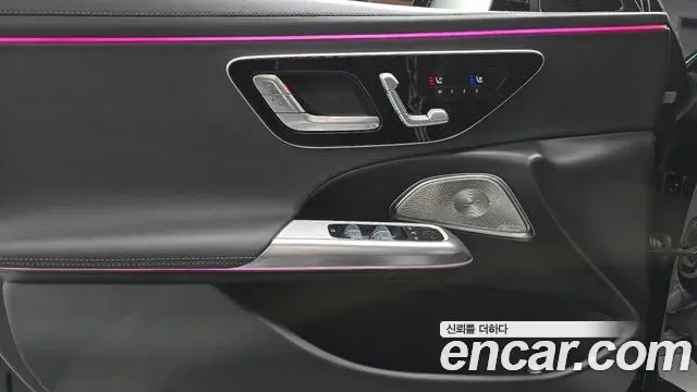 Mercedes-Benz E-Class 2025 — ფოტო 32/32