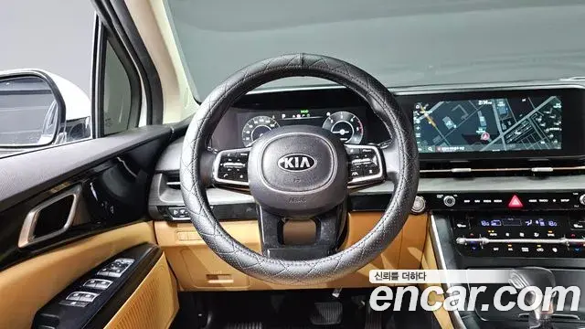 Kia Carnival 2021 — Фото 13/20
