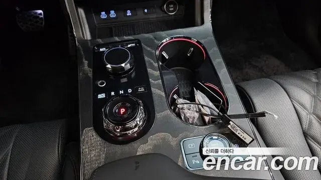Genesis GV80 Coupe 2025 — Фото 8/20