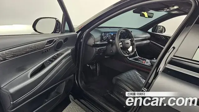 Genesis GV80 Coupe 2025 — Фото 9/20