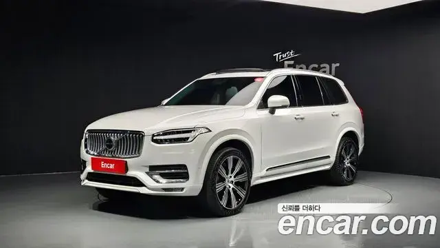 Volvo XC90 2023 — ფოტო 9/20
