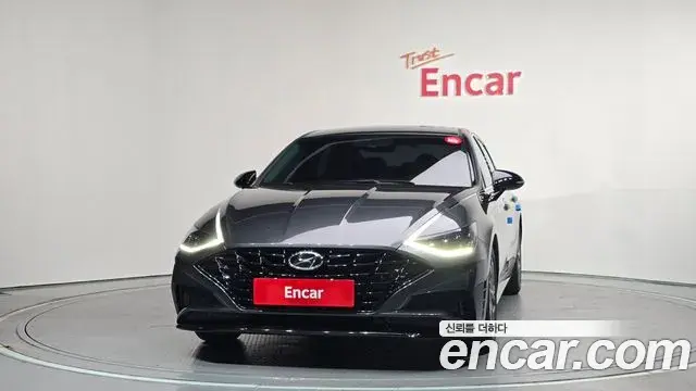 Hyundai Sonata Hybrid 2021 — ფოტო 3/30