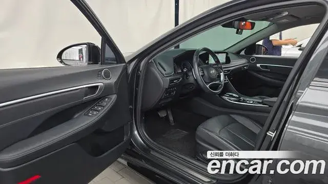 Hyundai Sonata Hybrid 2021 — ფოტო 21/30