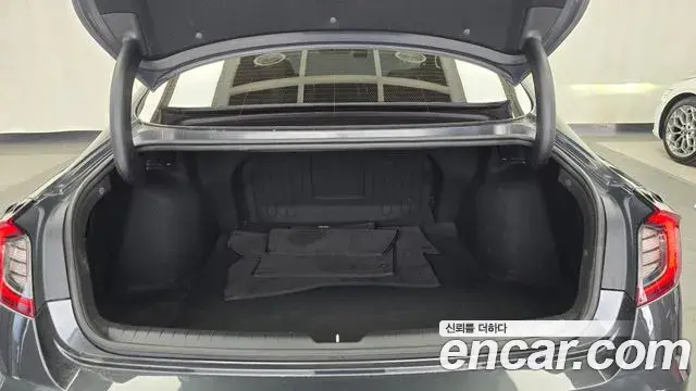 Hyundai Sonata Hybrid 2021 — ფოტო 14/30