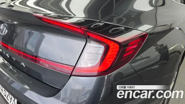 Hyundai Sonata Hybrid 2021 — ფოტო 18/30