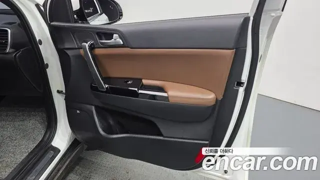 Kia Sportage The Bold 2019 — ფოტო 31/35