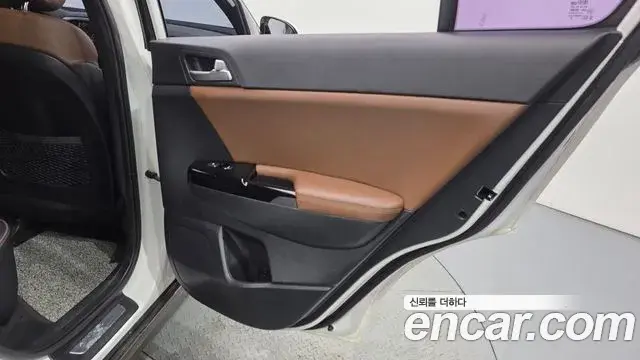 Kia Sportage The Bold 2019 — ფოტო 17/35
