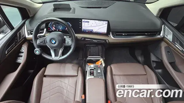 BMW 2 Series Active Tourer 2025 — ფოტო 30/32