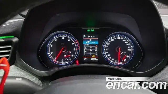 Hyundai Veloster 2020 — ფოტო 6/20
