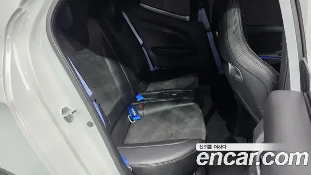 Hyundai Veloster 2020 — ფოტო 7/20