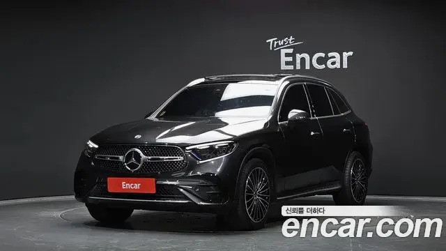Mercedes-Benz GLC-Class 2024 — Photo 1/20