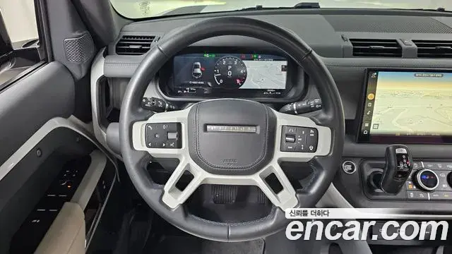 Land Rover Defender 2022 — Фото 15/20