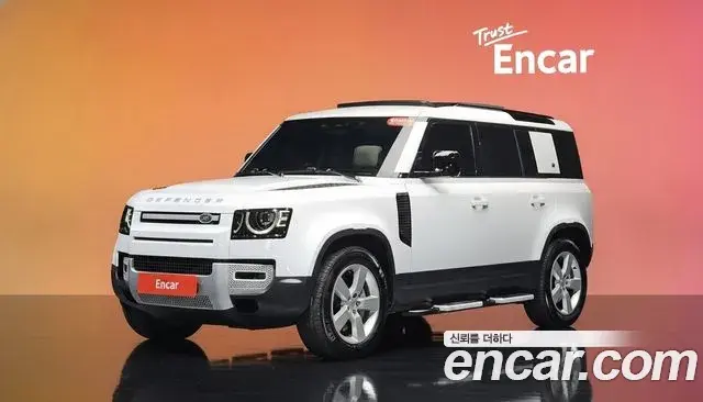 Land Rover Defender 2022 — Фото 1/20