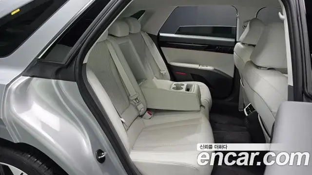 Hyundai Grandeur 2023 — Фото 10/20