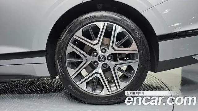Hyundai Grandeur Hybrid 2023 — Şəkil 14/35