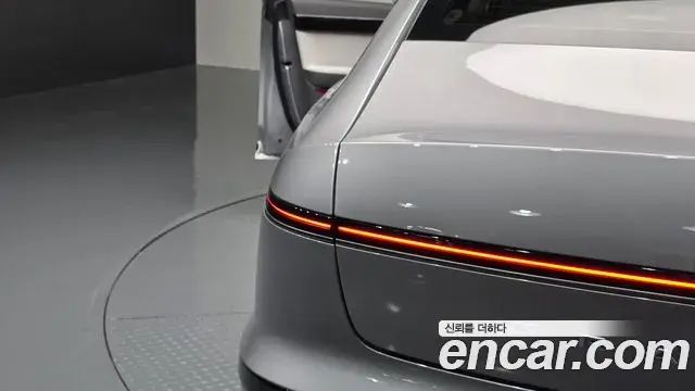 Hyundai Grandeur Hybrid 2023 — Şəkil 17/35