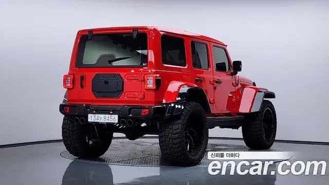 Jeep Wrangler 2021 — Фото 2/20